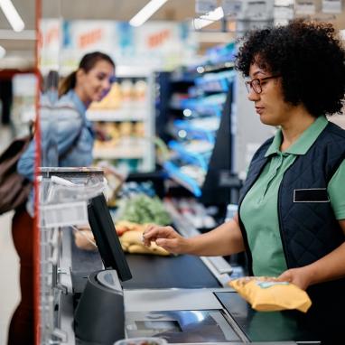 Travail du dimanche: les petites villes ne doivent pas être désavantagées